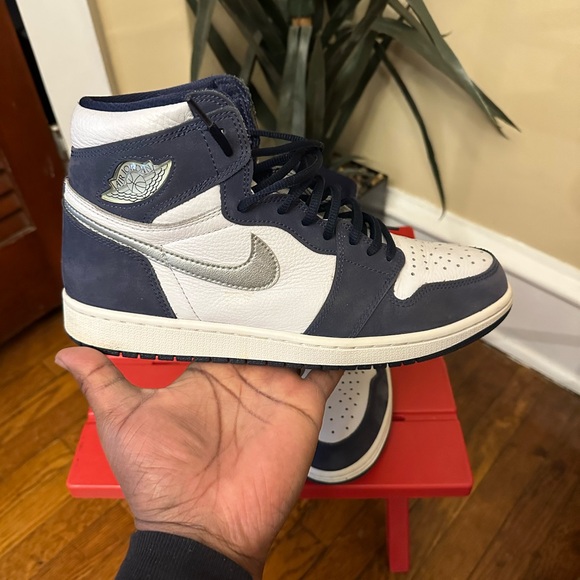 Navy Air Jordan 1 High OG Sneakers - Picture 2 of 11